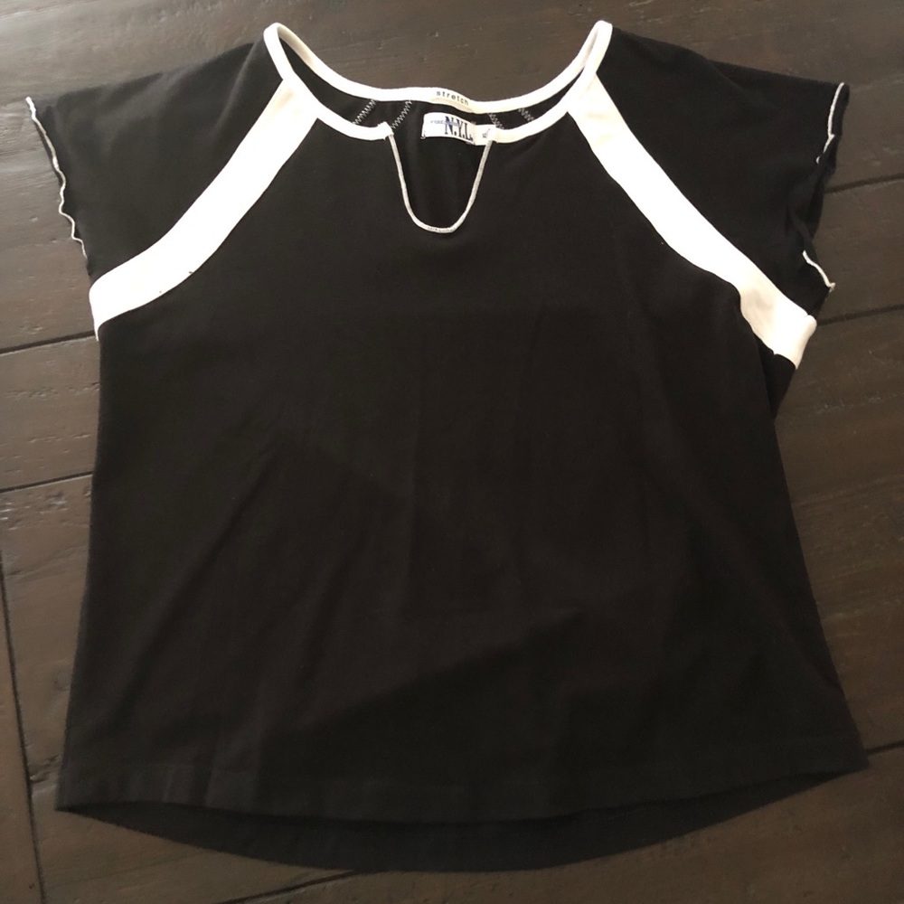 Black short sleeve.